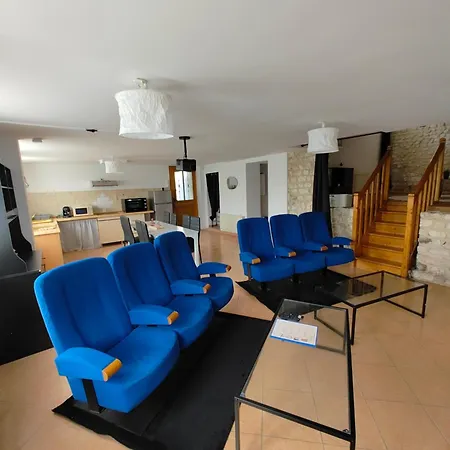 Cosy Ciné 8 Pont-de-lʼArche